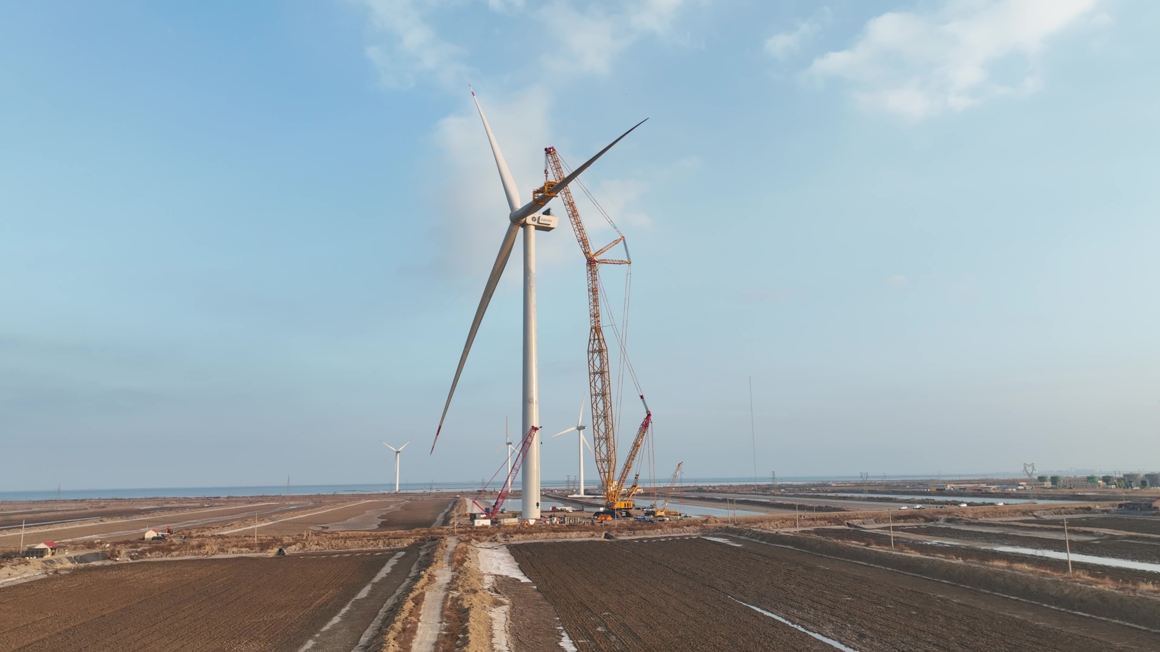 经年打磨现在亮剑！！抖圈股份深远海16MW&ldquo;海鹰&rdquo;平台吊装乐成