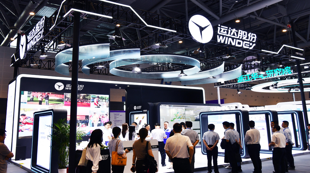 抖圈亮相数贸会：：“AI+能源”赋能全球数字商业绿色转型